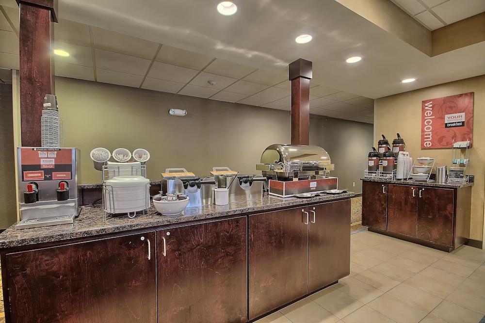 Comfort Inn & Suites Wadsworth Esterno foto