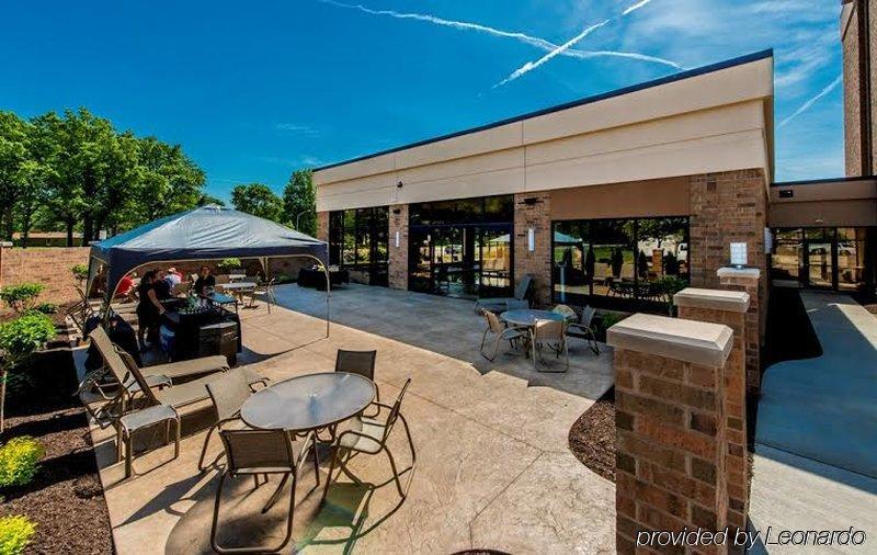 Comfort Inn & Suites Wadsworth Esterno foto